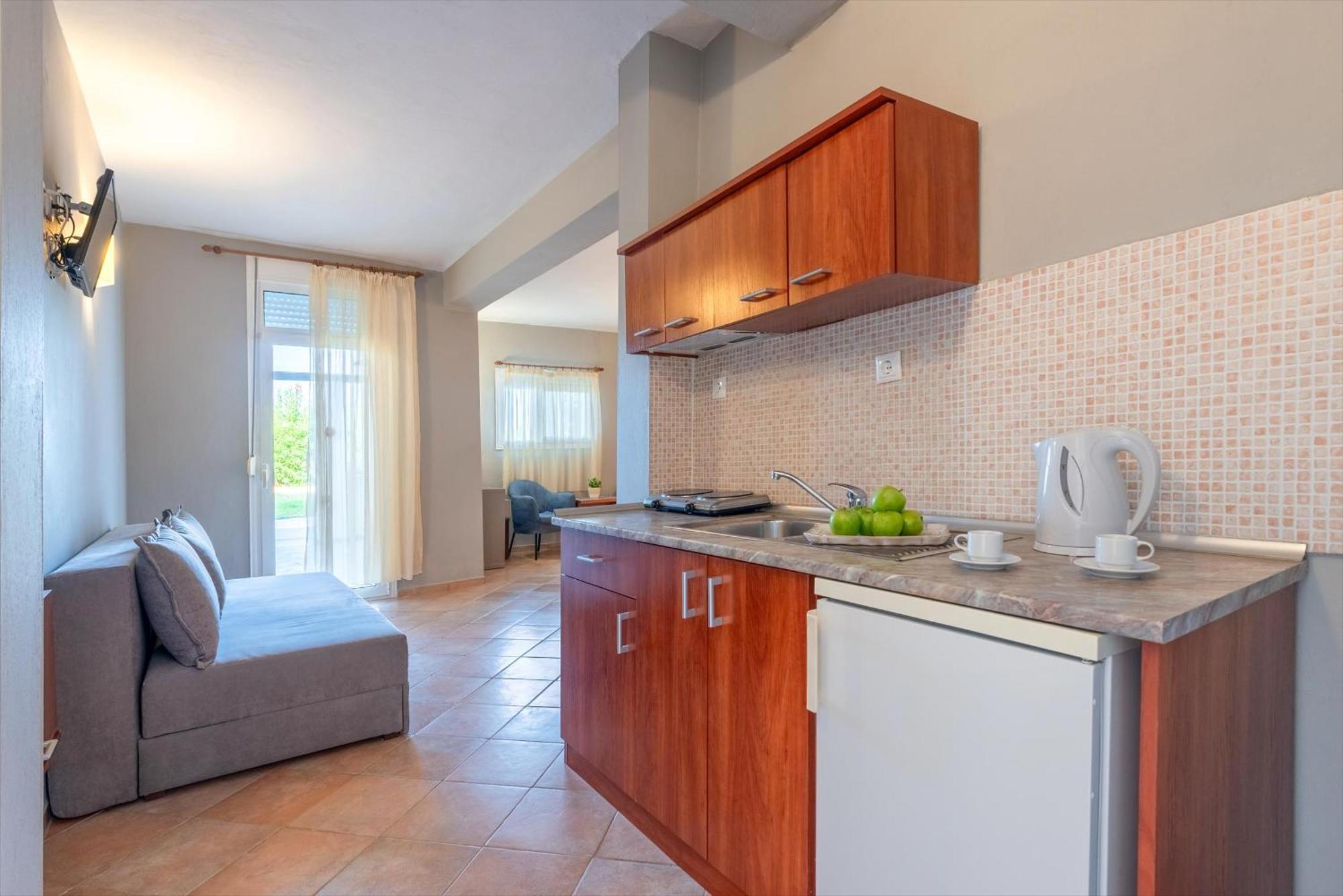 Ampelia Hotel Kassandra Hanióti Kültér fotó