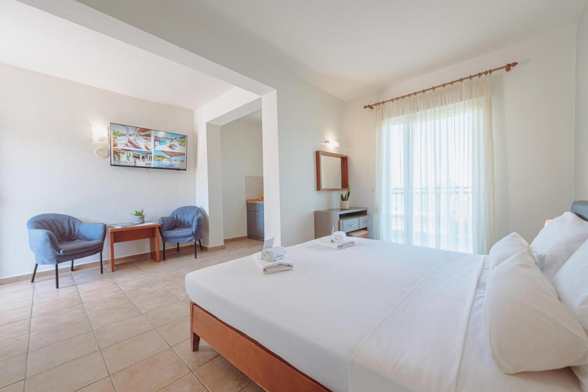Ampelia Hotel Kassandra Hanióti Kültér fotó